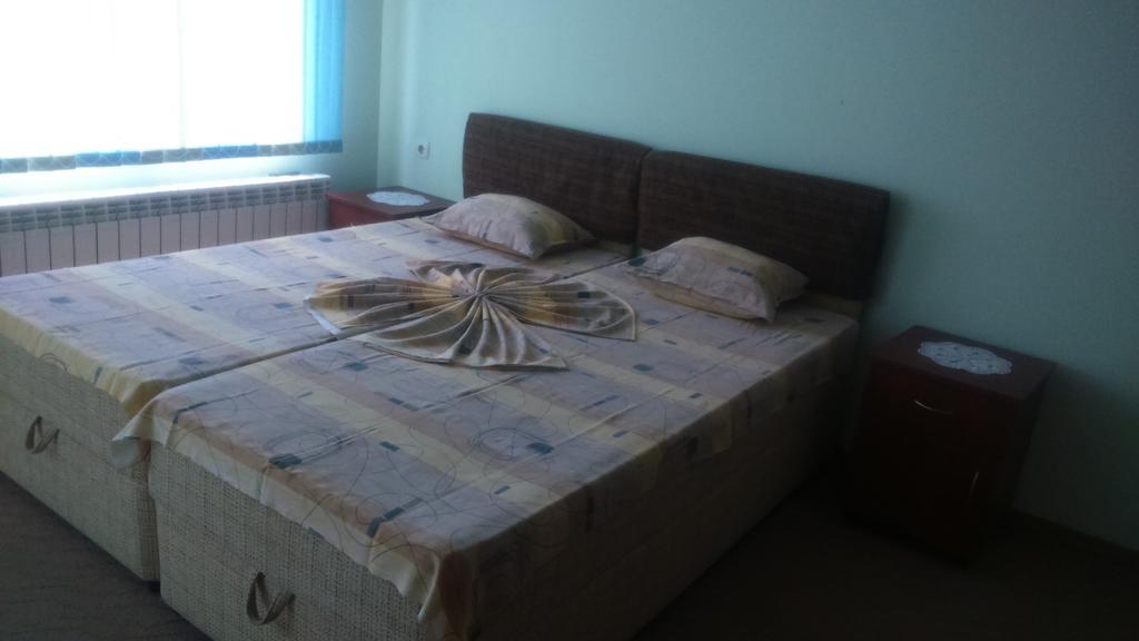 Enjoy Guest House Golden Sands Rum bild