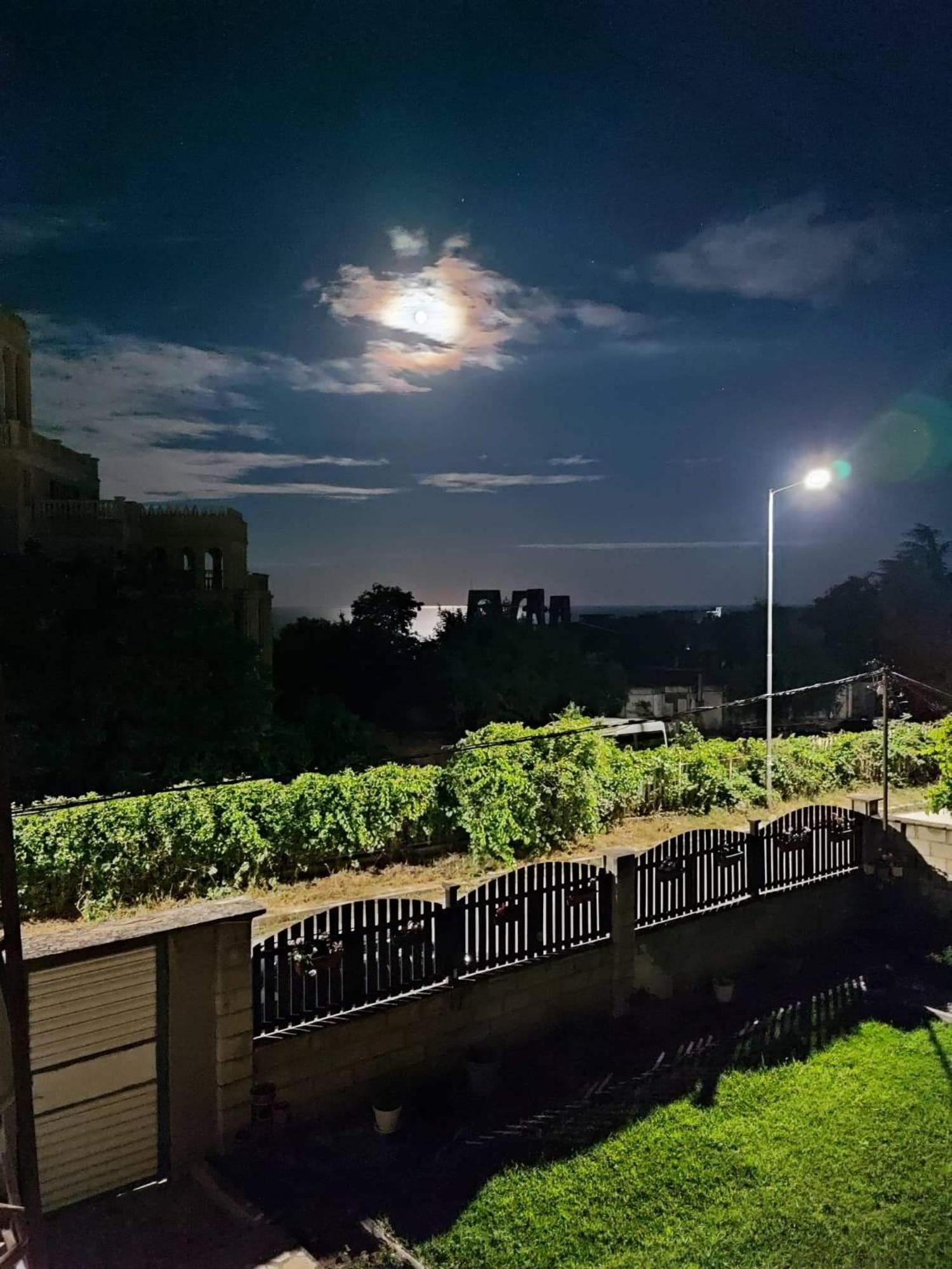 Enjoy Guest House Golden Sands Exteriör bild