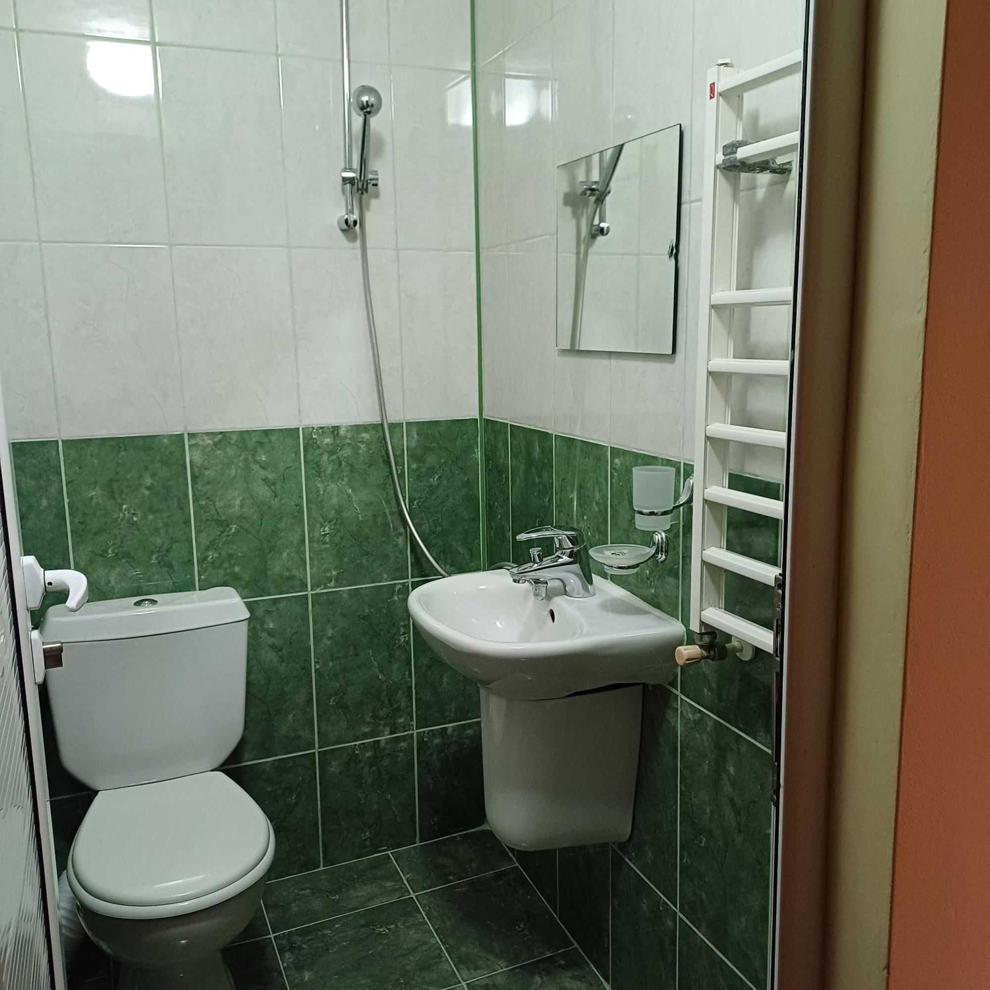 Enjoy Guest House Golden Sands Exteriör bild
